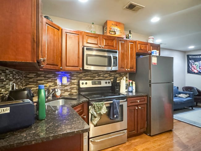 Photo - 1823 Willington St Apartment