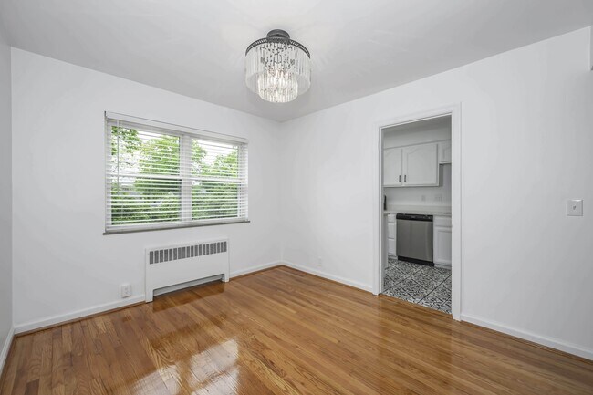 Photo - 6949-6953 Murray Ave