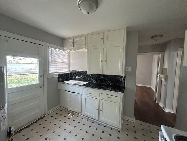 Photo - 3928 Homan Ave