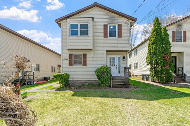 Photo - 1816 Albany St Casa