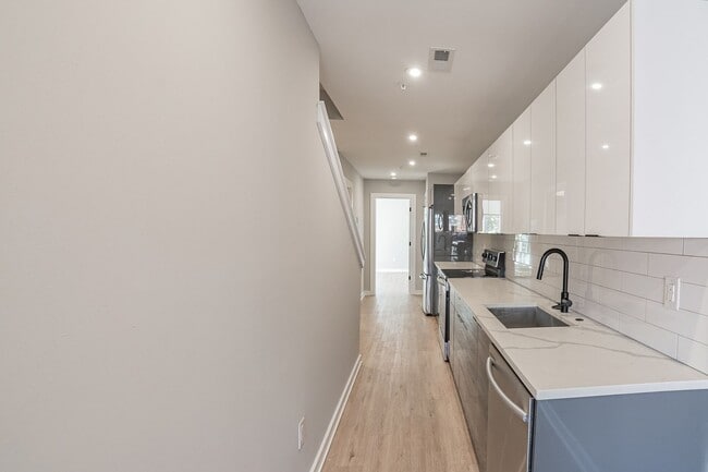 Photo - 1741 N 25th St Unit 3