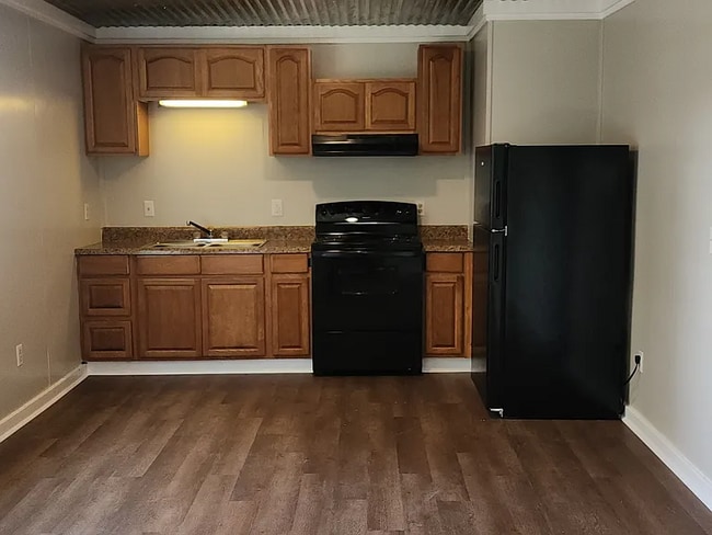 Building Photo - 111 Hill St