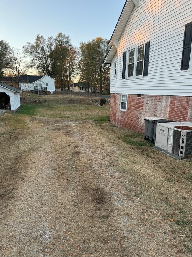 Photo - Fully remodeled, 2 bed 1 bath house, Walk to downtown Kannapolis!