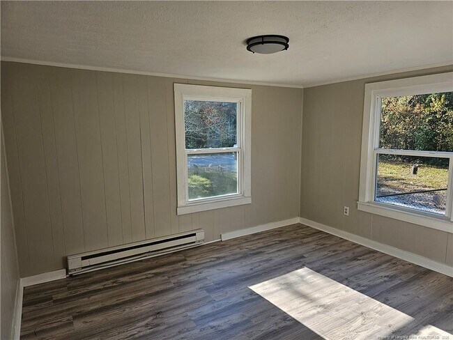 Photo - 1054 Bernadine St