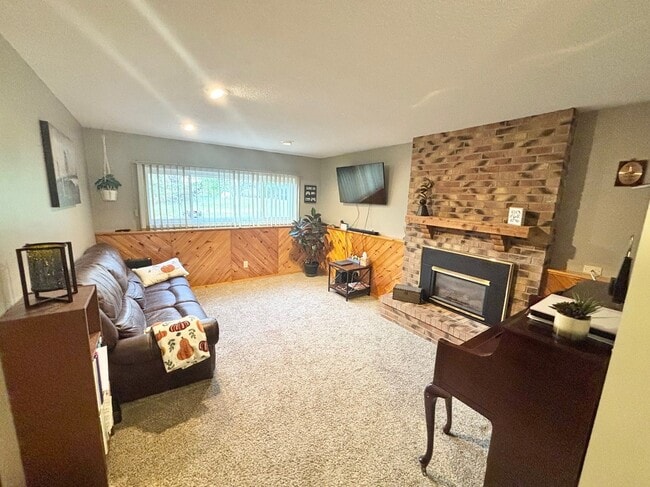 Photo - 13685 Harwell Path