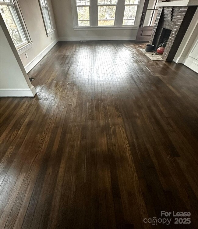 Photo - 1915 Hamorton Pl