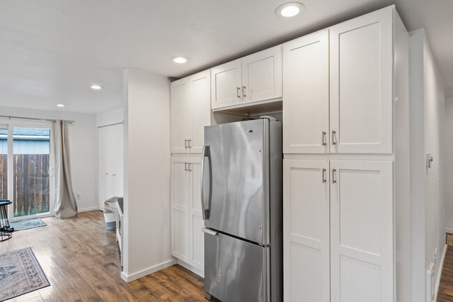 Photo - 4817 N Vassault Dr