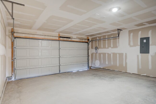 Photo - "Charming 3-Bedroom Oasis on Roanwood Drive with 2 Full Baths – Your Spacious Retreat Awaits in S...