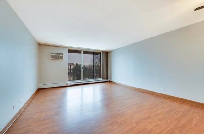 Photo - 2200 S Stewart Ave