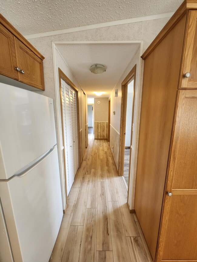 Photo - 2280 Ramsay Con. 7B