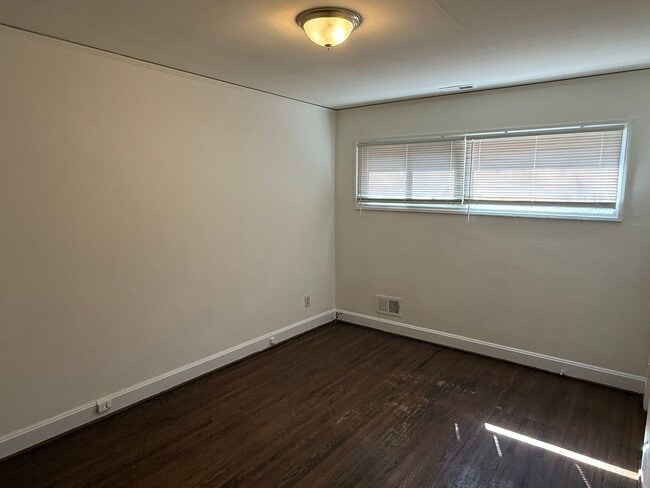 Photo - 3104 Creighton Dr