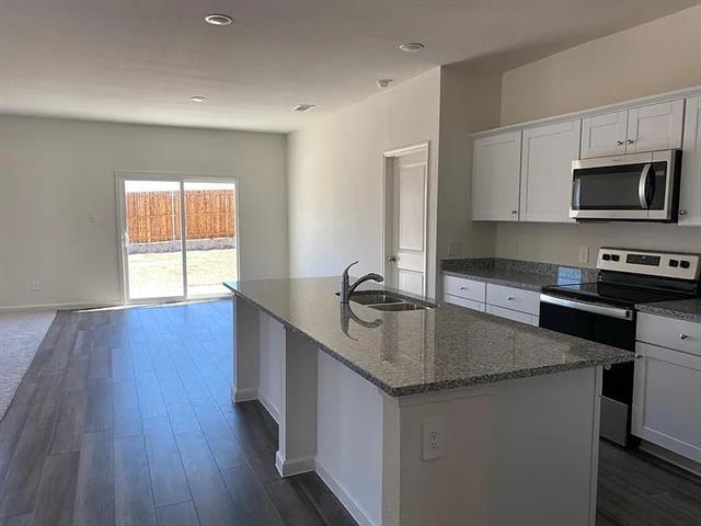 Photo - 760 Richmond Dr