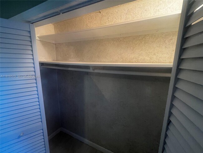 Photo - 11108 Peachtree Dr Unit 1