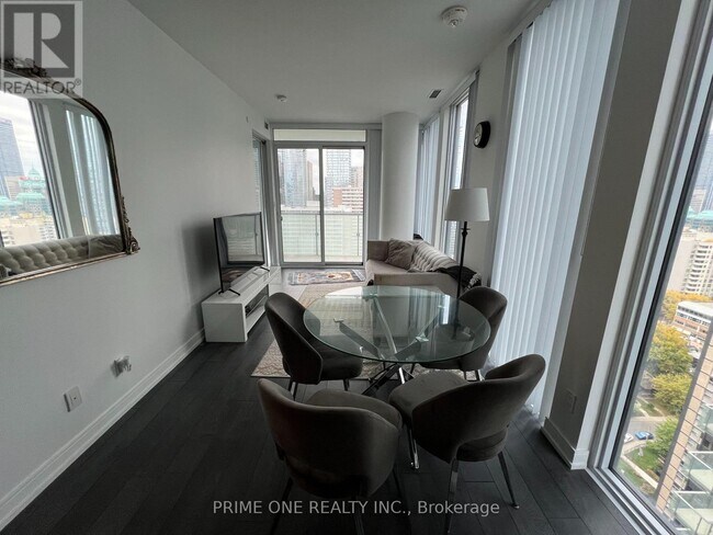 Photo - 28 Wellesley St E Unit 2507