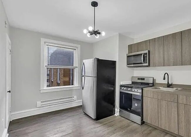 Photo - 409 Kerper St Unit Apt. B