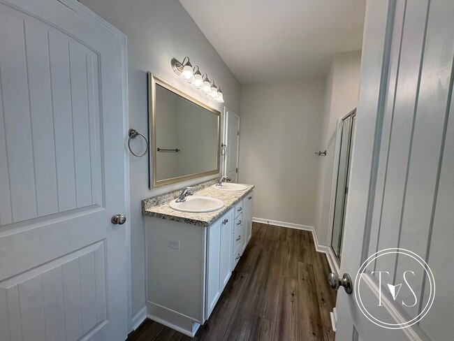 Photo - 1110 Marne Blvd