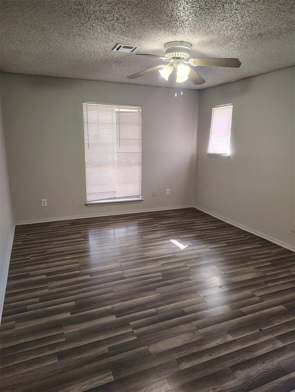 Photo - 8717 St George Way