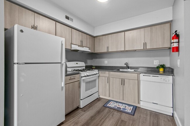 Building Photo - Northville Woods - Northville, MI