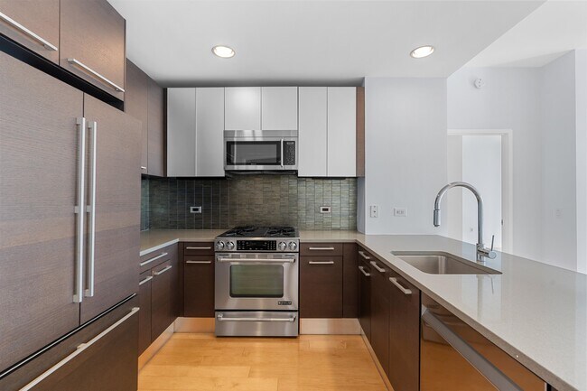 Photo - 2 2nd St Unit PH 4004