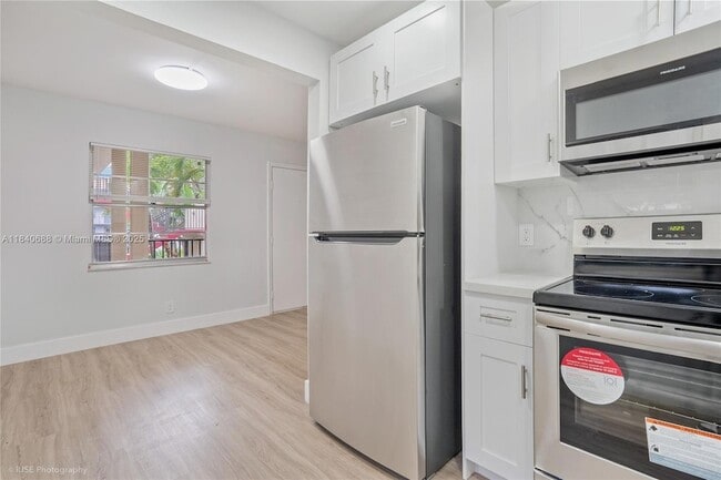 Photo - 200 SW 132nd Way Unit 210L