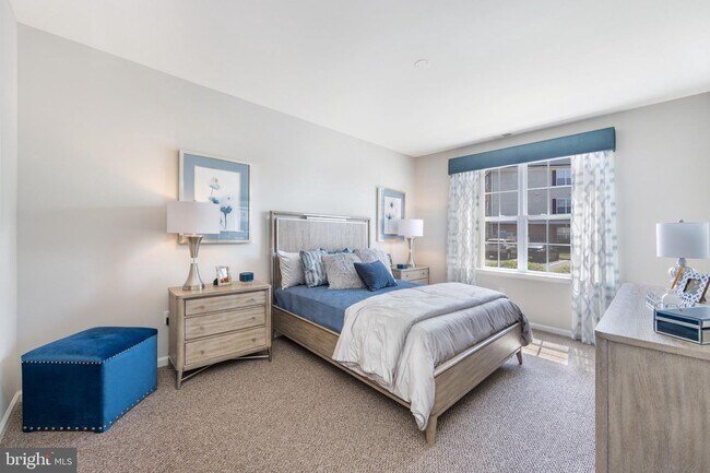 Building Photo - 198 Camelot Ct Unit 198 Rental