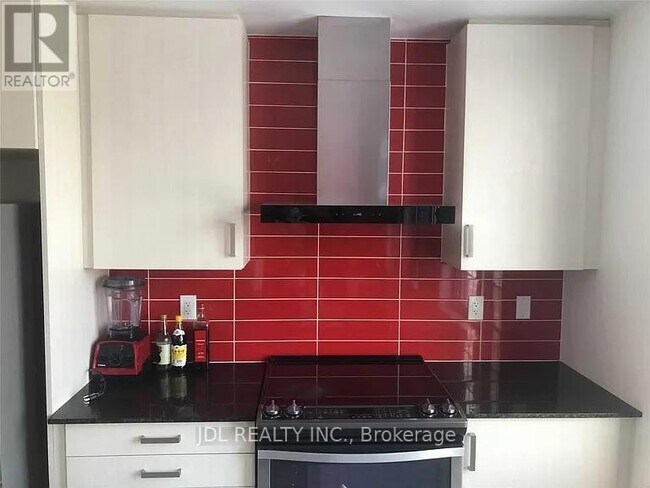 Photo - 302 Clay Stones St