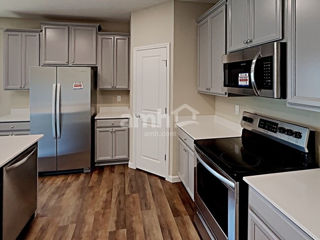 Photo - 173 Hemlock Pt