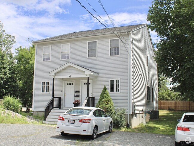 Building Photo - 42 N Main St Rental