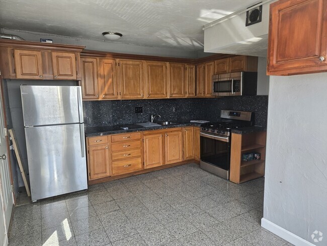 Building Photo - 2 Saxton St Unit 2 Rental