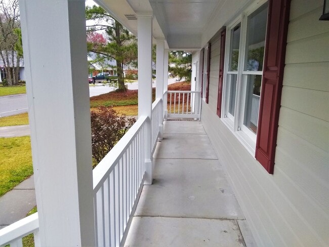 Photo - UPDATED & SPACIOUS 3 Bedroom 2 Bathroom home close to SHOPPING & FT BRAGG!!