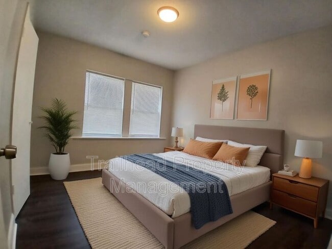 Photo - 2727 Campbell St