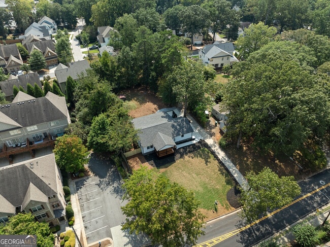 Photo - 1180 Fleming St