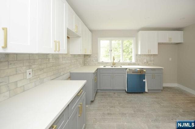 Photo - 27-14 Berdan Ave