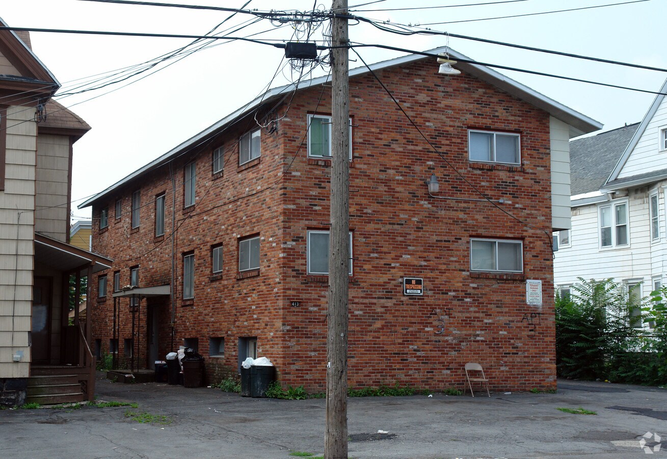 Photo - 413 Wilkinson St