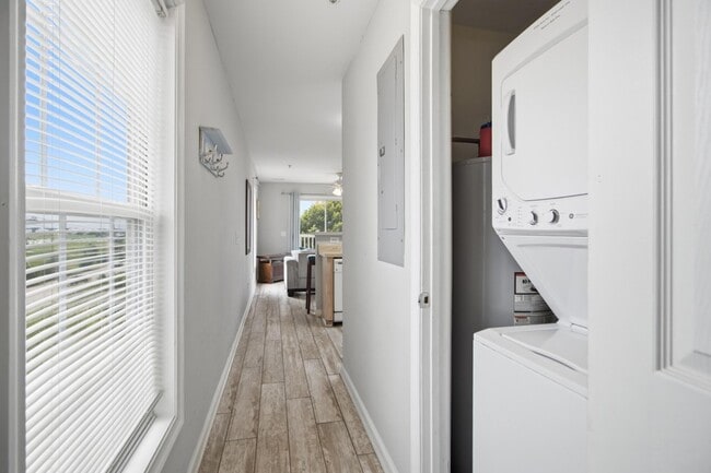 Photo - 2262 Folly Rd