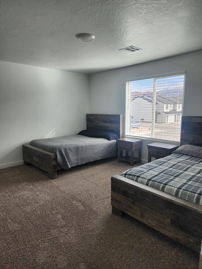 Photo - Northfield Townhome for Rent $1880 mo.