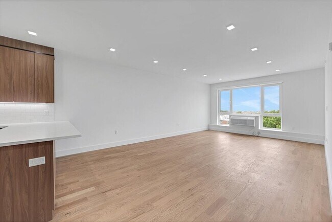 Photo - 8404 4th Ave Unidad 208