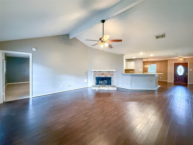 Building Photo - 15815 Pilgrim Hall Dr