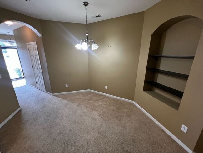 Photo - 226 S Lamplighter Ln