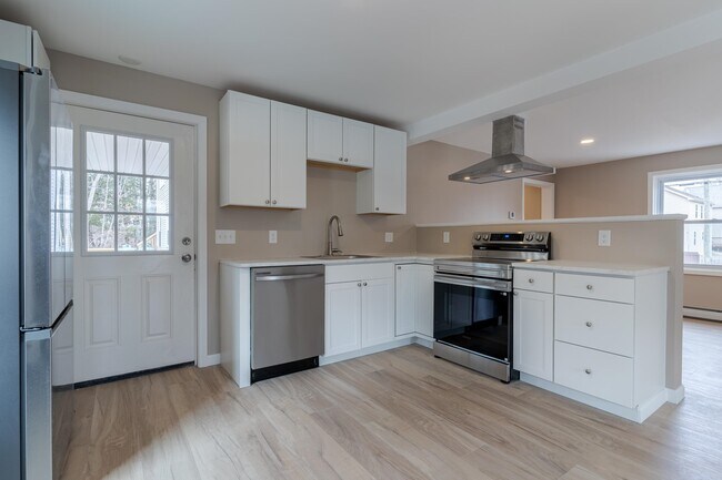 Photo - 60 Charles St Unit 2