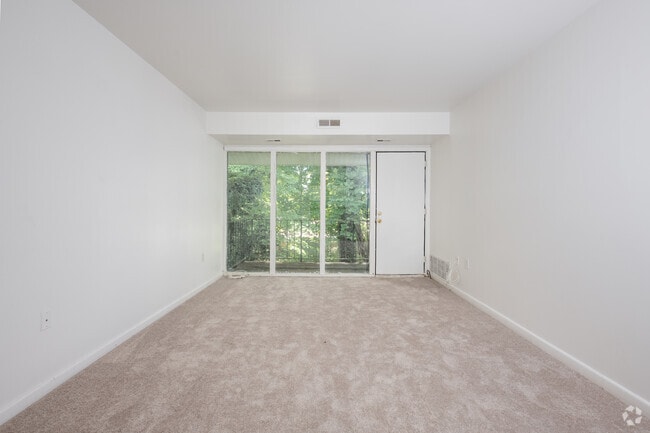 2BR, 1BA - 850SF - Living Room