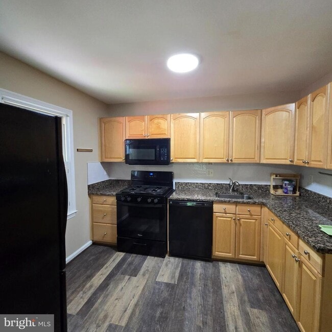 Photo - 5676 Kirkham Ct
