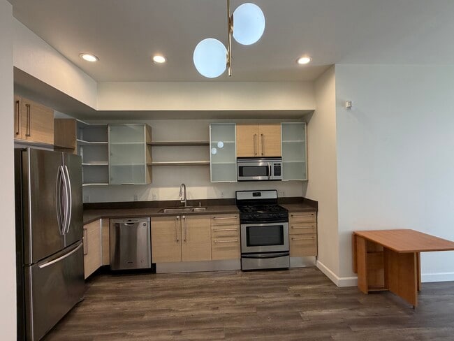 Building Photo - 1234 Wilshire Blvd Unit 115
