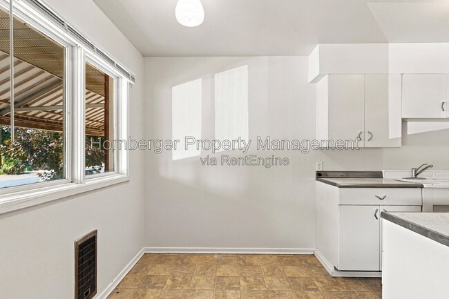 Photo - 1508 N Post St