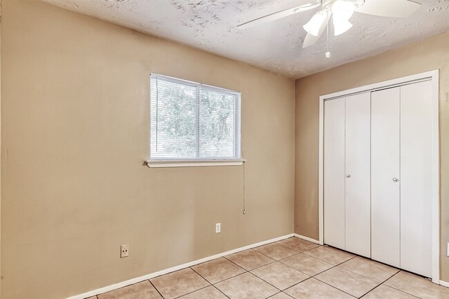 Photo - 45 Coralberry Rd