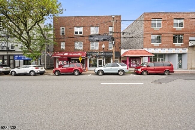 Building Photo - 241 Parker Ave Unit 8 Rental