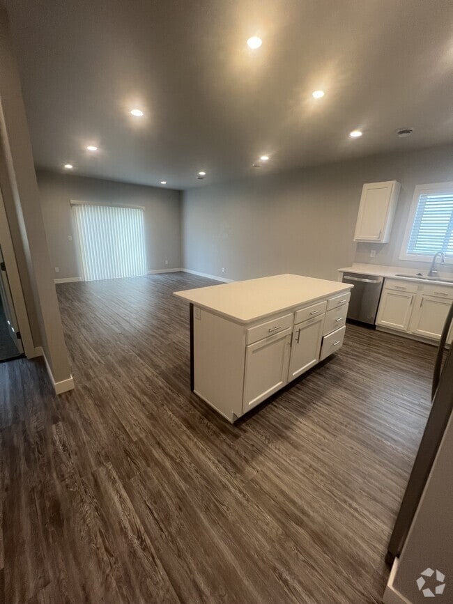 Building Photo - 6880 68th St S Rental