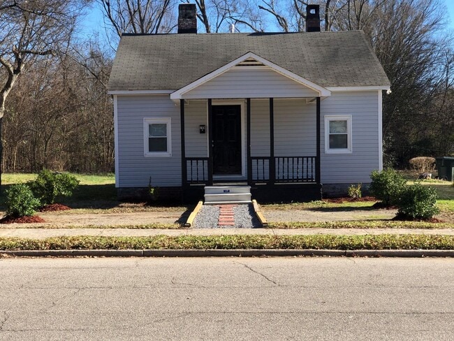 Recently Upgraded 3 Bedroom in Downtown Ro... - Recently Upgraded 3 Bedroom in Downtown Ro... House