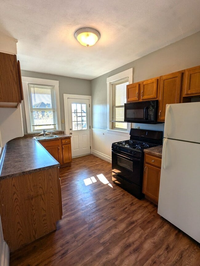 Building Photo - Kam316 Unit 2