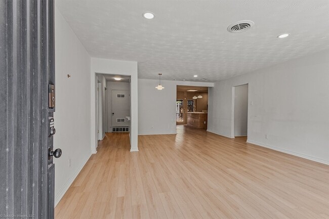 1351 Dell Oak Dr
